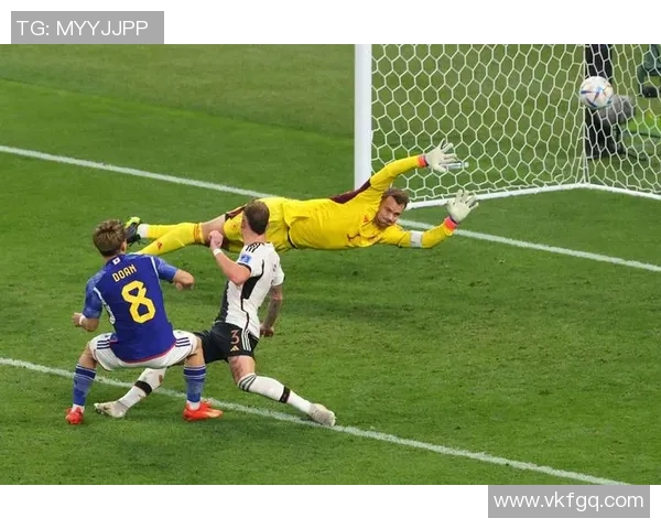 朱辰杰精准抢断对手展现防守实力助力球队逆转局势