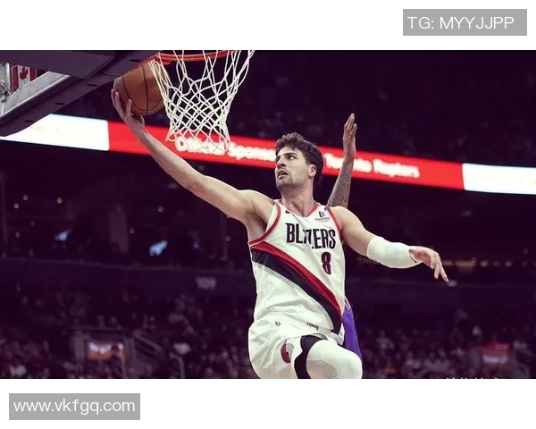 开拓者队淘汰黄蜂，顺利晋级季后赛：不屈不挠的战士在赛场上书写新篇章